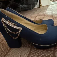 تعدادی کفش|کیف، کفش، کمربند|سبزوار, هویزه|دیوار