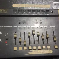 یگ عدد دستگاه نور پردازی|آلات موسیقی|اصفهان, سرچشمه|دیوار