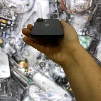 ایفون ۱۶نرمال دارای گارانتی شرکتی و ۱۲۸گیگ|موبایل|اصفهان, مفتح|دیوار