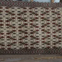 پشتی دست بافت کارکرده تمیز