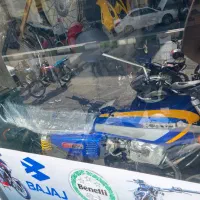 کویر ۱۴۰۲ در حد خشک نقد و‌اقساط|موتورسیکلت|یزدان شهر, |دیوار