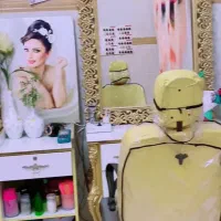 واگذاری کلیه لوازم ارایشگاه بسیارشیک سفیدطلایی|آرایشگاه و سالن‌های زیبایی|بافق, |دیوار