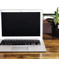 لپتاپ مک بوک ایر ۲۰۱۵ MacBook Air 2015|رایانه همراه|تهران, فلسطین (میدان انقلاب)|دیوار
