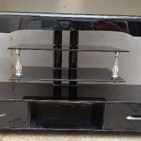 میز تلویزیون شیشه ای