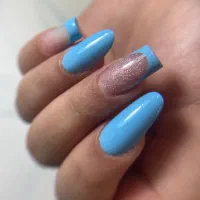 کاشت ناخن و دیگر خدمات های زیبایی اموزش ۱۹۰۰