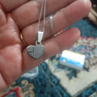 سلام یک الله نقره بازنجیرش به فروش میرسد