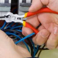 برق منزل،برقکار،تعمیرات،رفع اتصالی،قطعی برق منزل د