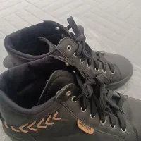 کتونی ساق دار