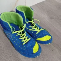 لباس و کفش کشتی