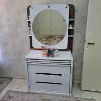تخت خواب دونفره به همراه دراوروصندلی(تشک جنس خوب)|تخت و سرویس خواب|تهران, شهرک بعثت|دیوار