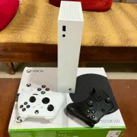 xbox  512  s  درحد نو (2دسته اصلی)