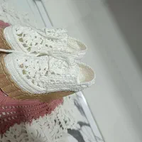 سفارش انواع بوت و کتونی قلاب بافی