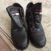 کفش کار و ایمنی