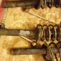 کمک‌پژو  صمنذ206 جلو و عقب با فنر بسته|قطعات یدکی و لوازم جانبی|شیراز, حجت آباد|دیوار