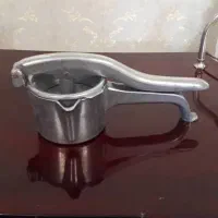 آبمیوه گیر دستی