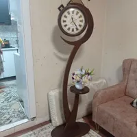 ساعت ایستاده جنس چوب ام دی اف نیست