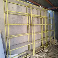 قفسه اهنی لوله  ،میز و صندلی اداری، تخته نئوپان