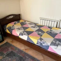 تخت چوبی به همراه تشک سالم ۲۰۰/۹۰|تخت و سرویس خواب|تهران, ستارخان|دیوار