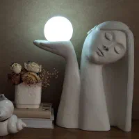 آباژور دستساز دختر مهتاب