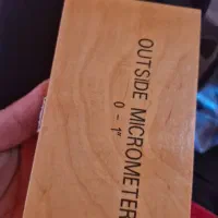 میکرومتر|ابزارآلات|شاهین‌شهر, دکتر حسابی|دیوار