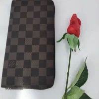 ساعت مردانه و کیف پول زنانه برای امروز حراج|ساعت|ایلام, |دیوار