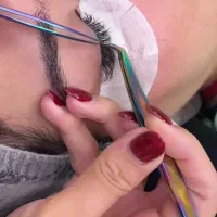 آموزش اکستنشن مژه
