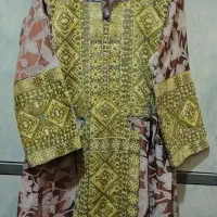 لباس ها ابریشم بلوچی درحدنو