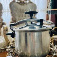زودپز ۸ لیتری و سرخکن برقی نو زیر قیمت|اجاق گاز و لوازم برقی پخت‌وپز|مشکین‌دشت, |دیوار