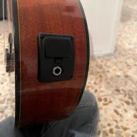 گیتار والنسیا Valencia CG180CE