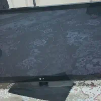 تلویزیون ال سی دی 42اینچ ویک فرش 12متری|حراج|شیراز, شهرک ترکان|دیوار