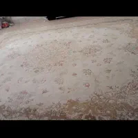 فرش کرم رنگ