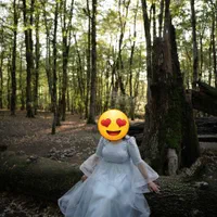 پیراهن فرمالیته|لباس|رشت, دروازه لاکان|دیوار