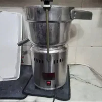 دستگاه آبمیوه گیری