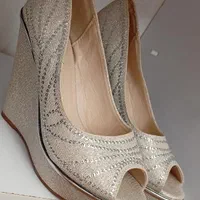 کفش زنانه سفید مجلسی