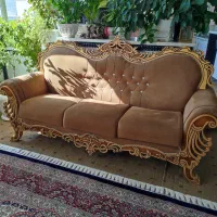 مبل ۷ نفری کلاسیک کاملاً سالم و زیبا