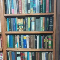 ۱۰۰۰ جلد کتاب در موضوعات مختلف