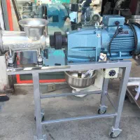 تعمیرات چرخ گوشت اگزوز فن پمپ آب کالابر کفکش کولر