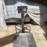 باسکول 300 کیلویی کاراتوزین