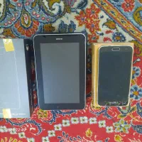 یک تبلت هوآوی و گوشی سامسونگ S5