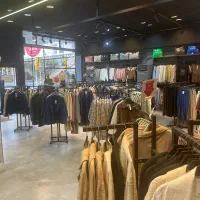 استخدام مدل وادمین برای فروشگاه لباس