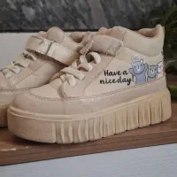 بوت دخترانه