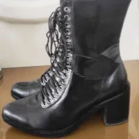 بوت زنانه در حد نو