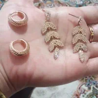 دوجفت گوشوارهیکی حلقه ای یکی اویز