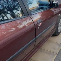 پژو ۲۰۶ آریان  وی۸