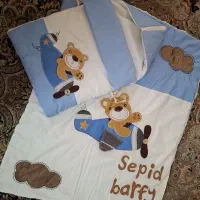 لحاف و قنداق فرنگی و یک عدد پتو نوزاد