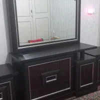 میز آرایش یا دراور و پا تختی