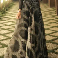 لباس مجلسی پوشیده