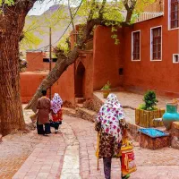 تور ابیانه،نطنز با صبحانه،ناهار،میان وعده بامجوز|تور و چارتر|اصفهان, درب کوشک|دیوار