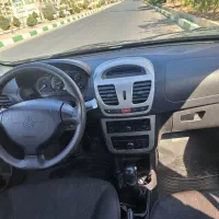 کوییک R مدل ۱۴۰۲ سفید بدون رنگ کم کارکرد|خودرو سواری و وانت|پرند, فاز ۰|دیوار