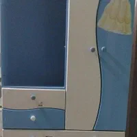 کمد بچه در حد نو